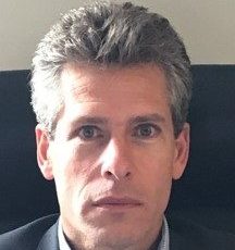cropped-cropped-Photo-Eric.jpg